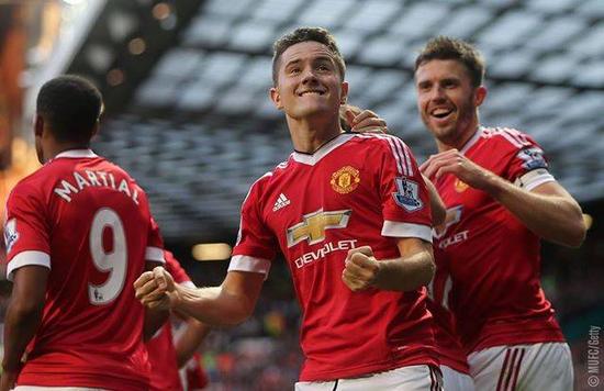 个遭遇突发 个遭遇突发